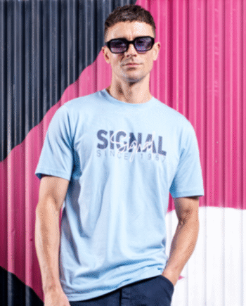 M Owensi Print Tee - Signal T-shirts  - 5702096576203